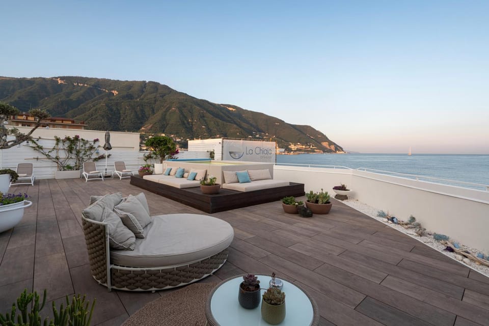 Day, Natural landscape, Balcony/Terrace, Mountain view, Sea view, Sunrise