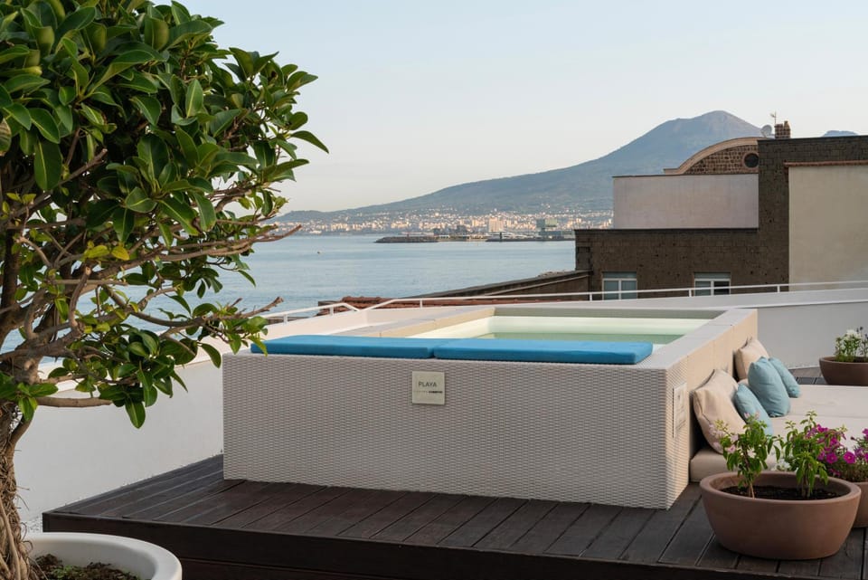 Balcony/Terrace, Pool view, Sea view, Swimming pool