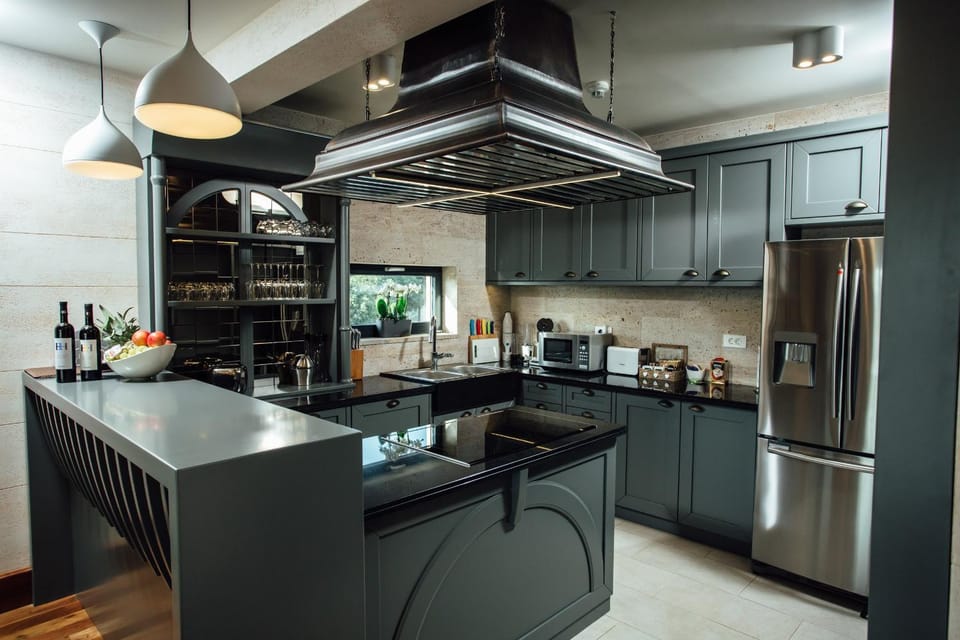 Coffee/tea facilities, Kitchen or kitchenette, Seating area, Dining area, dishwasher, oven, pet friendly, stove, toaster, kitchen