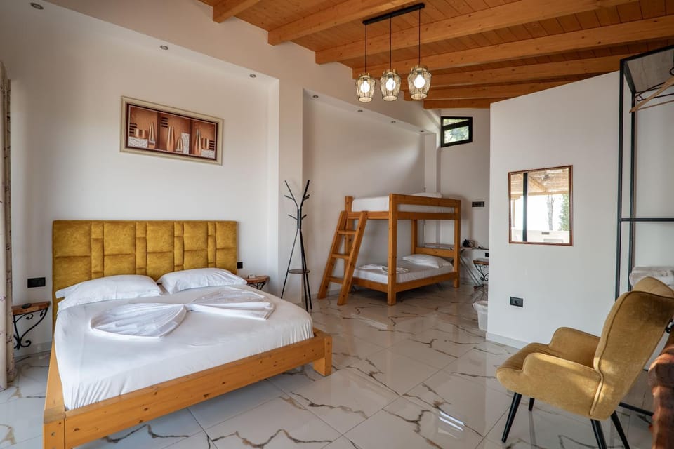 Hotel Panorama Piqeras Bed and Breakfast in Vlorë County, Albania