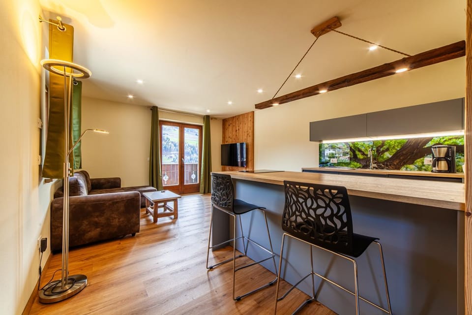 Living room, Dining area, kitchen