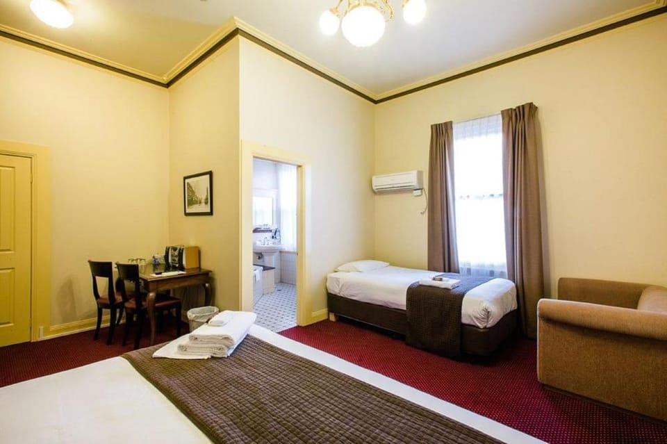 The Glenferrie Hotel Hawthorn Hotel in Melbourne