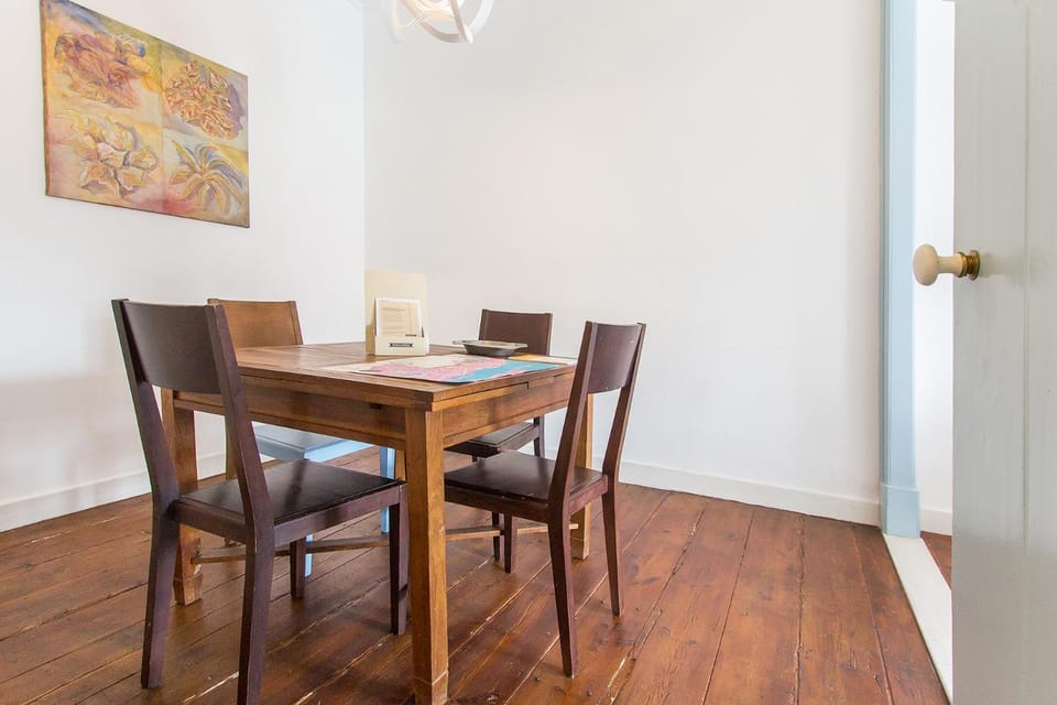 Decorative detail, Dining area
