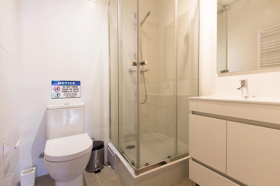 Shower, Bathroom, Decorative detail