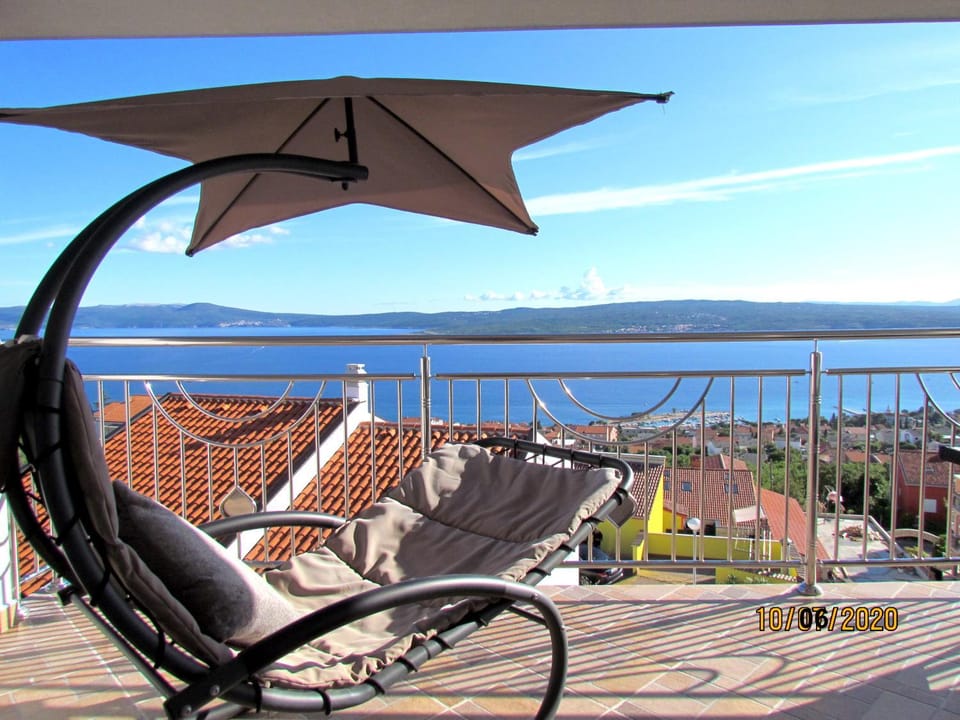 View (from property/room), Balcony/Terrace, Sea view