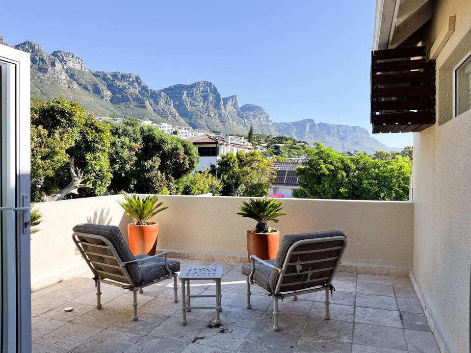 Balcony/Terrace, Seating area, Mountain view