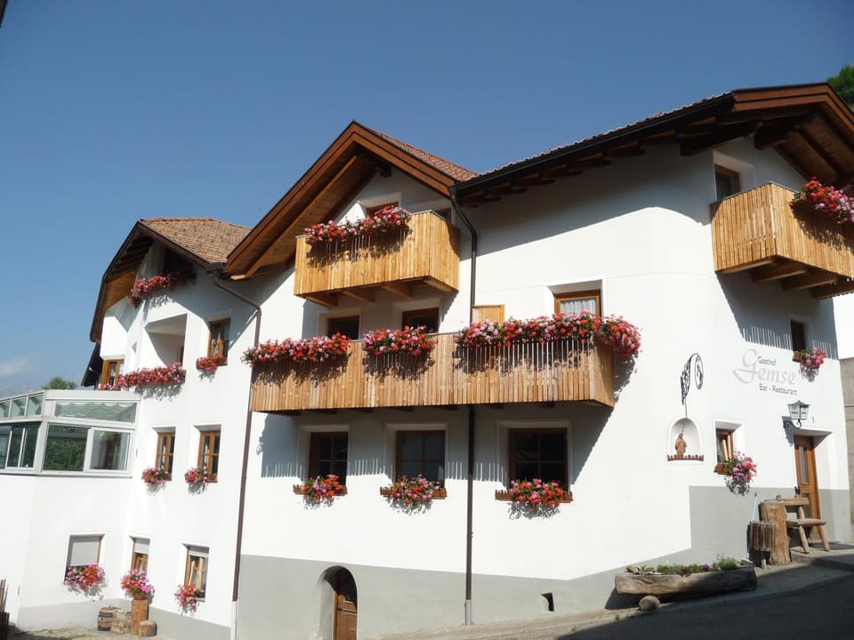 Property building, Day