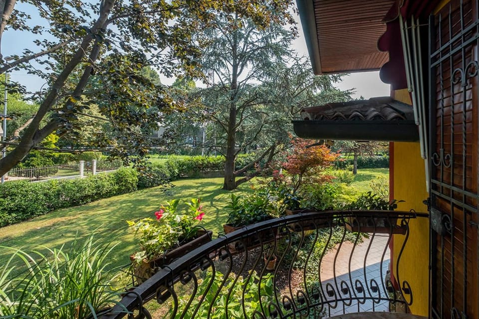 Garden, Balcony/Terrace, Bedroom, Garden view, Street view