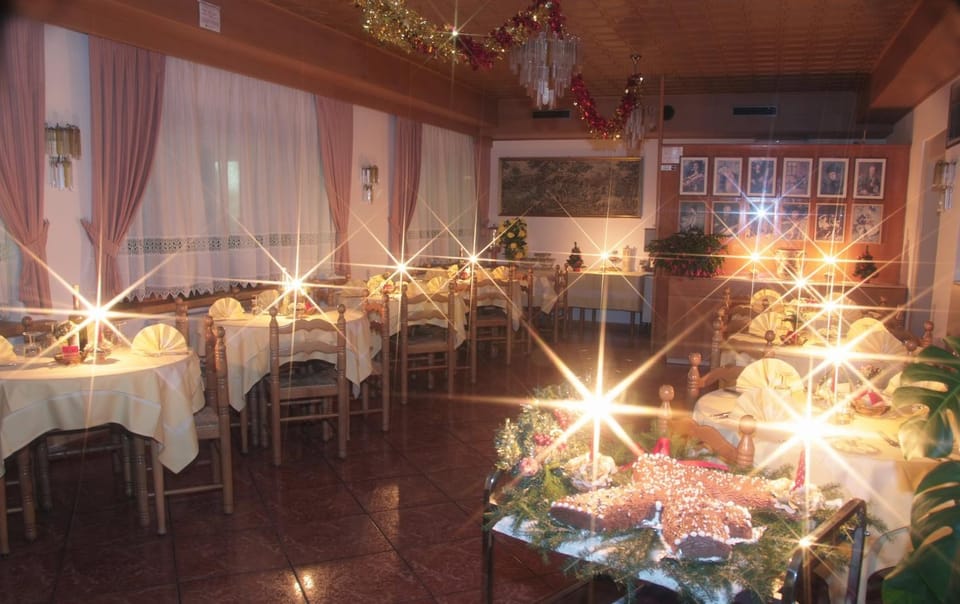 Lounge or bar