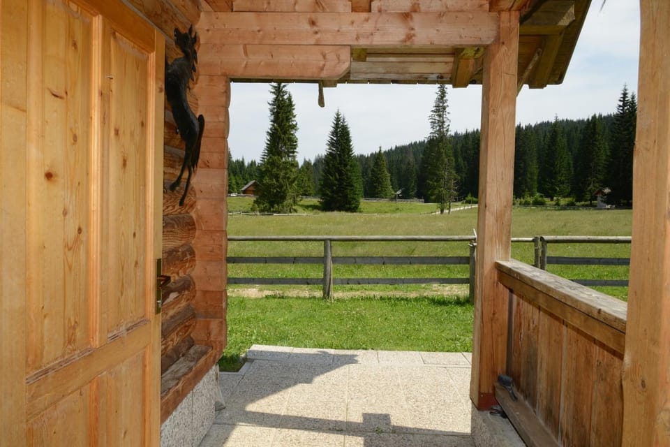 POČITNIŠKA HIŠA JURČEK POKLJUKA House in Slovenia