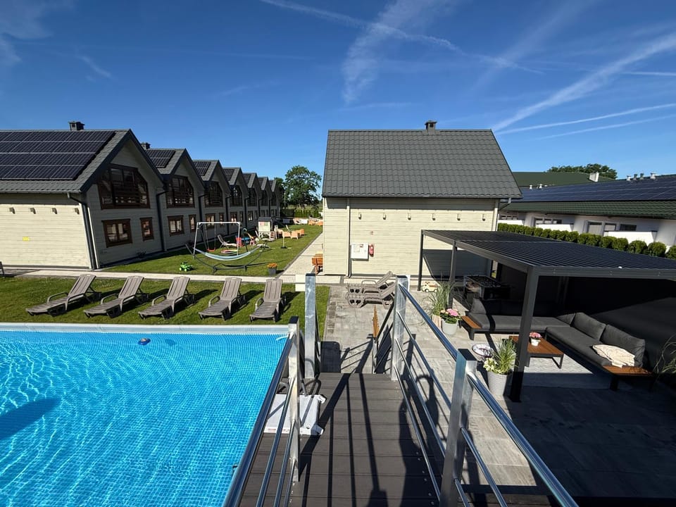 Patio, Pool view, Swimming pool, sunbed