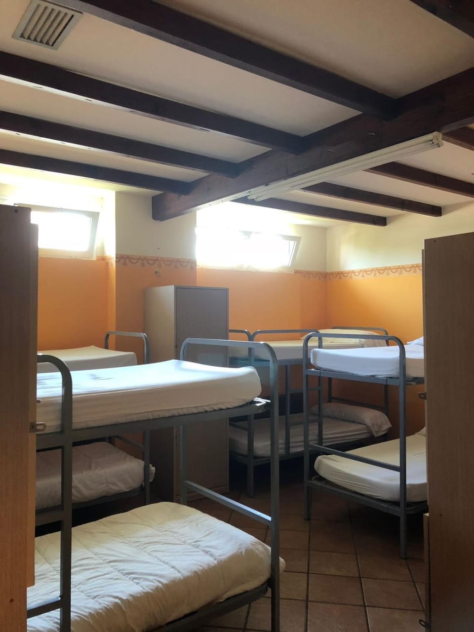 Albergue Turistico Playa de Berria Hostel in Cantabria