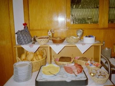 Hotel-Pension-Luisenhof Bed and Breakfast in Soltau
