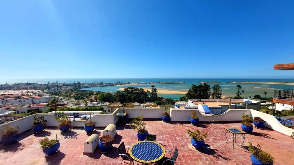 Appartement 100M² Avec Terrasse 200M² Privée Vue Sur Mer Apartment in Casablanca-Settat