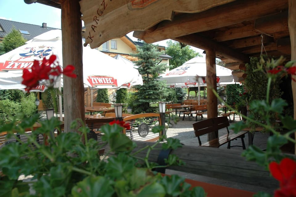 Restaurant/places to eat, Day, Summer, Garden, Garden view