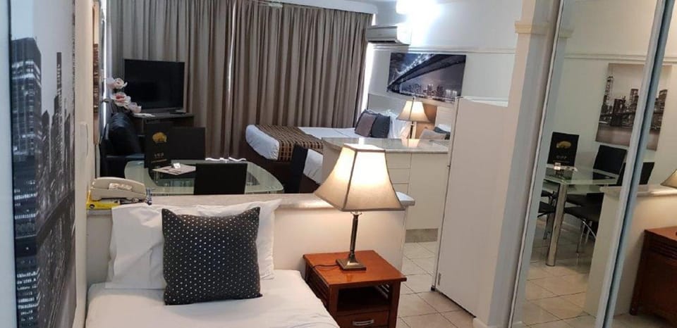 Reef Palms Motel in Cairns