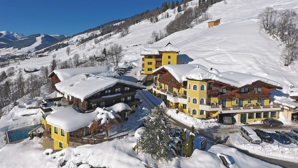 Property building, Bird's eye view, Winter