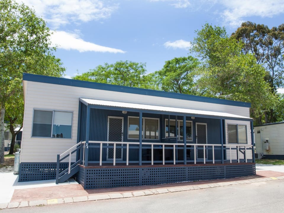 Property building, Day