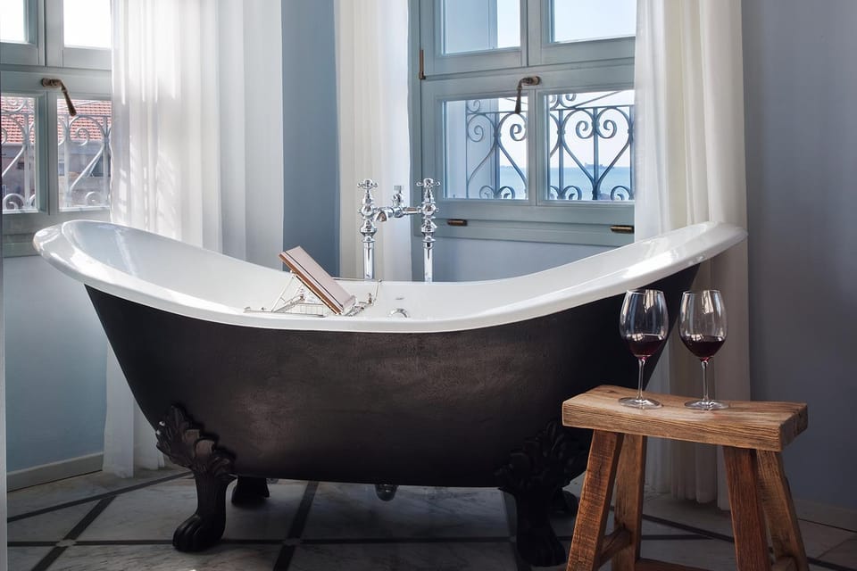 Hot Tub, Bathroom, City view, Bath