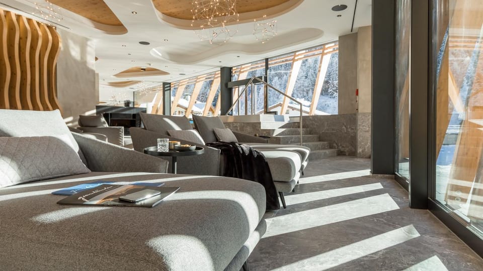 Spa and wellness centre/facilities, Swimming pool