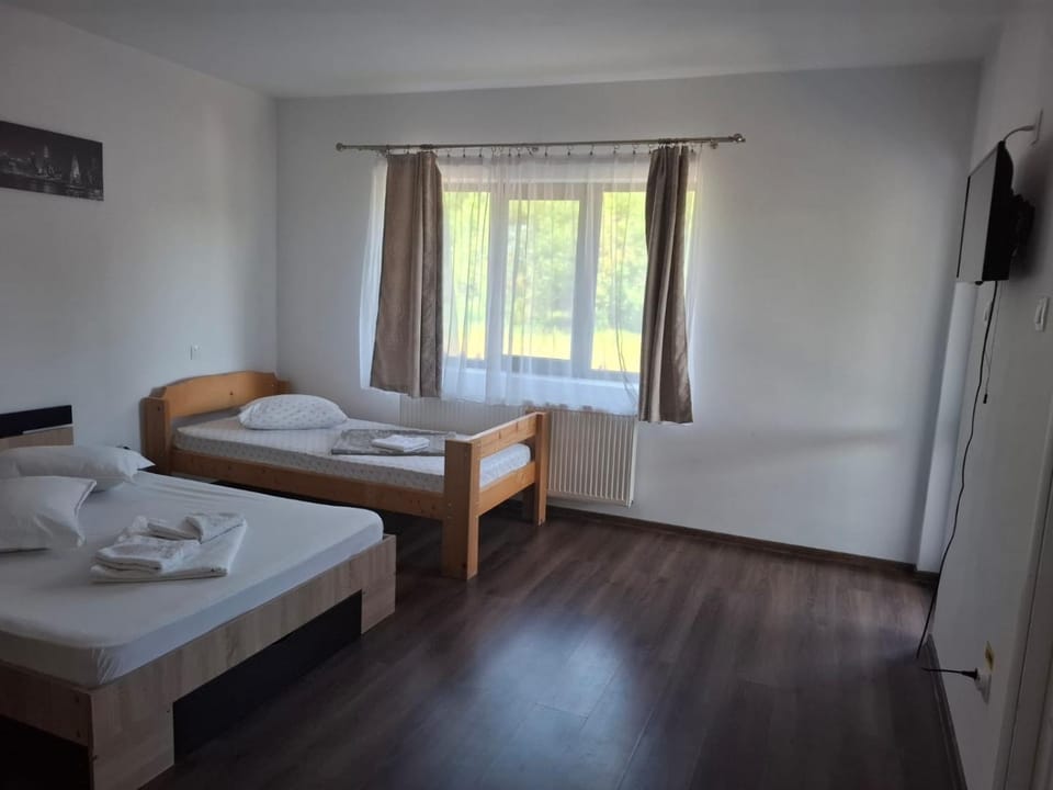 Pensiunea Venera Nature lodge in Romania