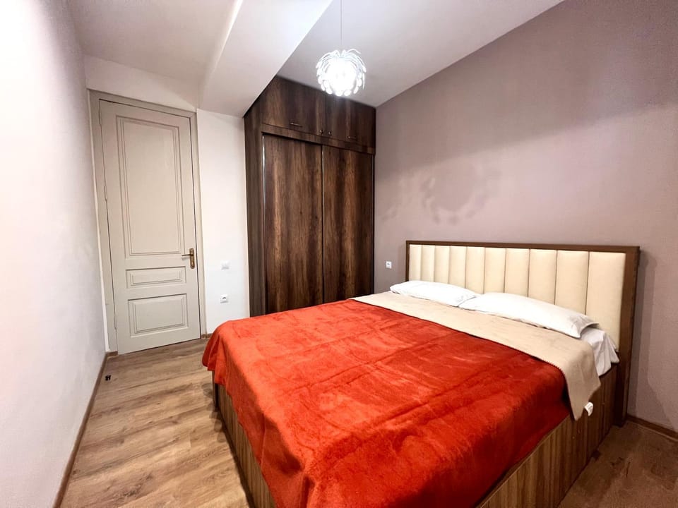 Bed, Photo of the whole room, Bedroom, wardrobe