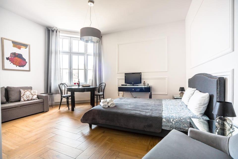 Bed, Living room, Bedroom