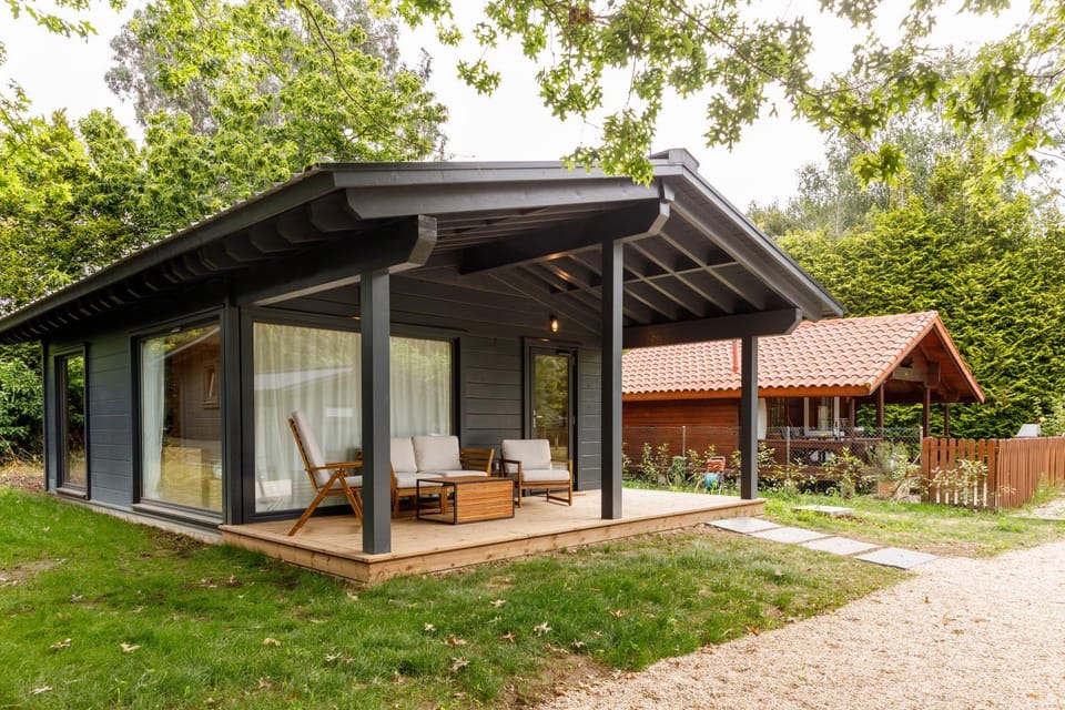 Bungalow Camping Los Manzanos Campground/ 
RV Resort in Galicia