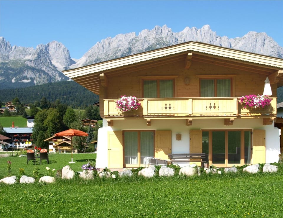 Property building, Day, Garden