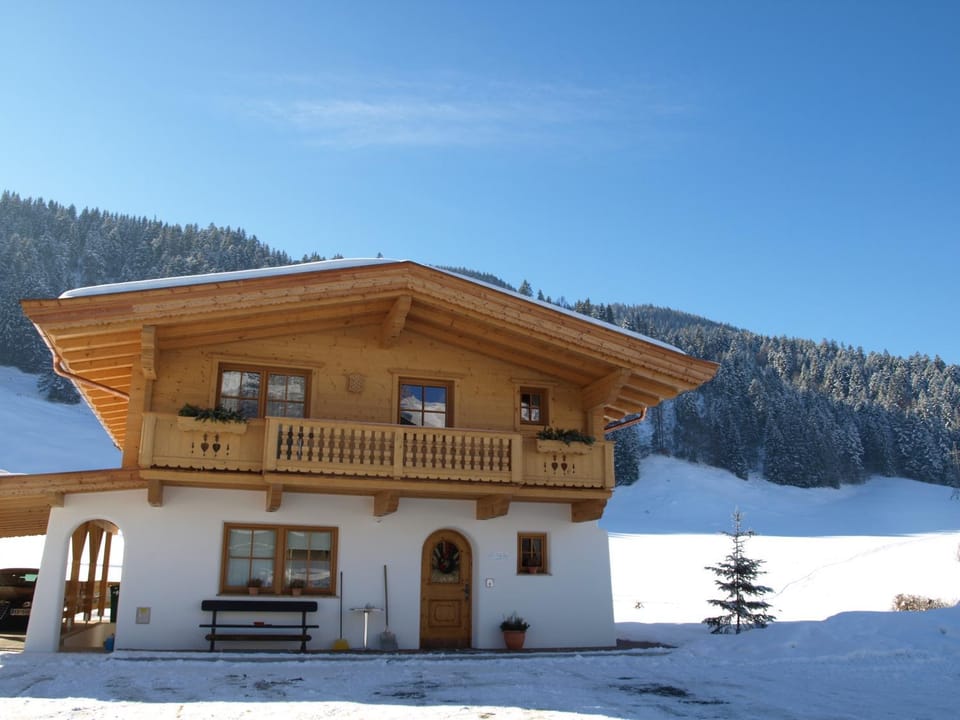 Property building, Day, Winter