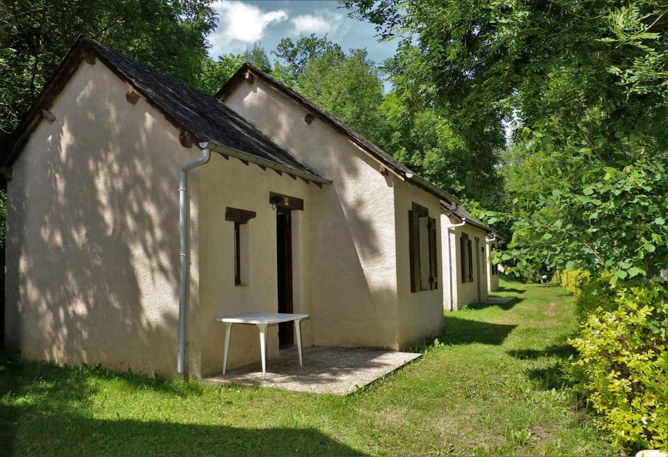 Camping Le Païsserou Campground/ 
RV Resort in Occitanie