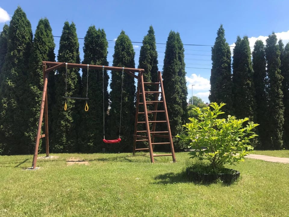 Garden, Entertainment