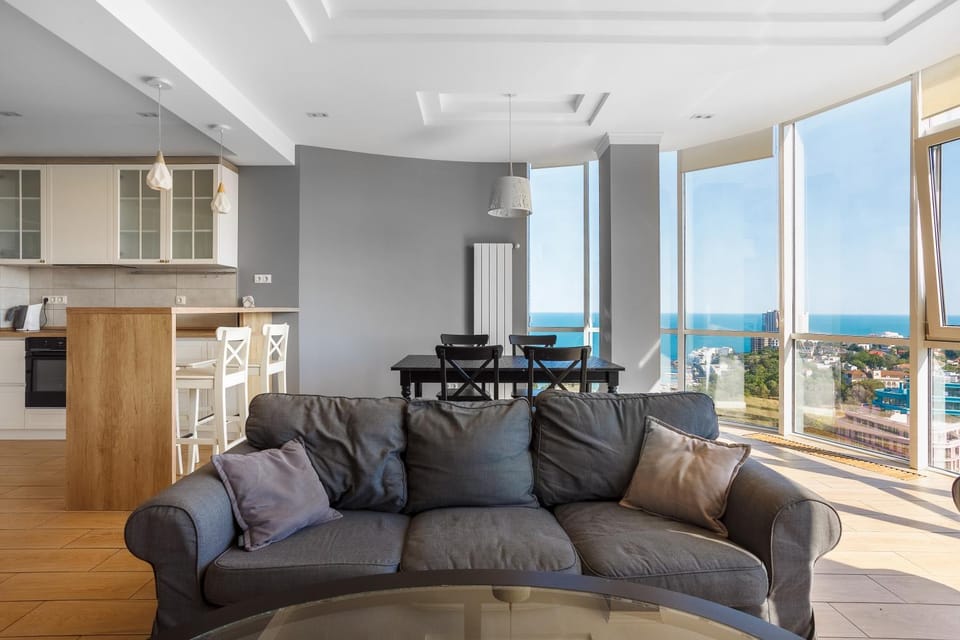 Gagarin Plaza Apartment Apartment in Odessa