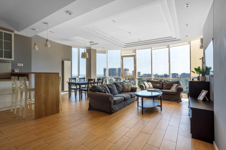 Gagarin Plaza Apartment Apartment in Odessa
