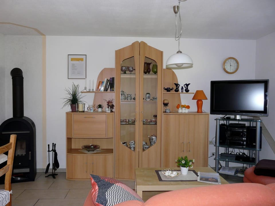 Living room, Photo of the whole room