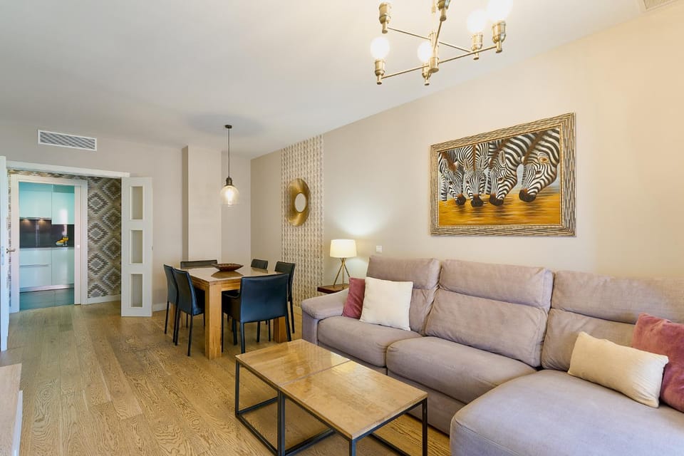 Living room, Dining area