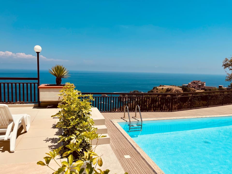 Pool view, Sea view, Swimming pool, Swimming pool
