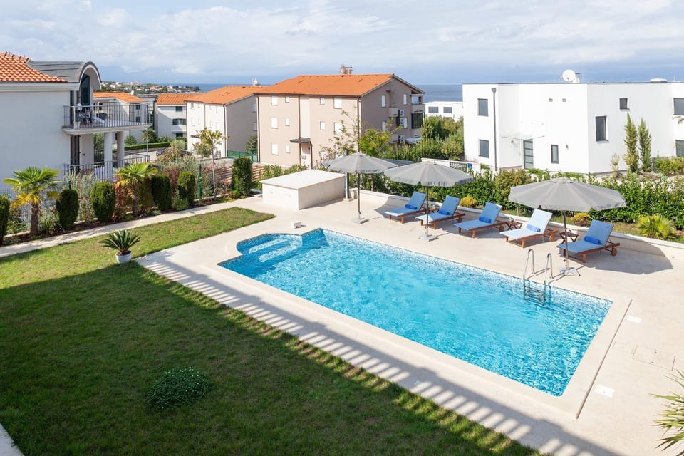 Pool view