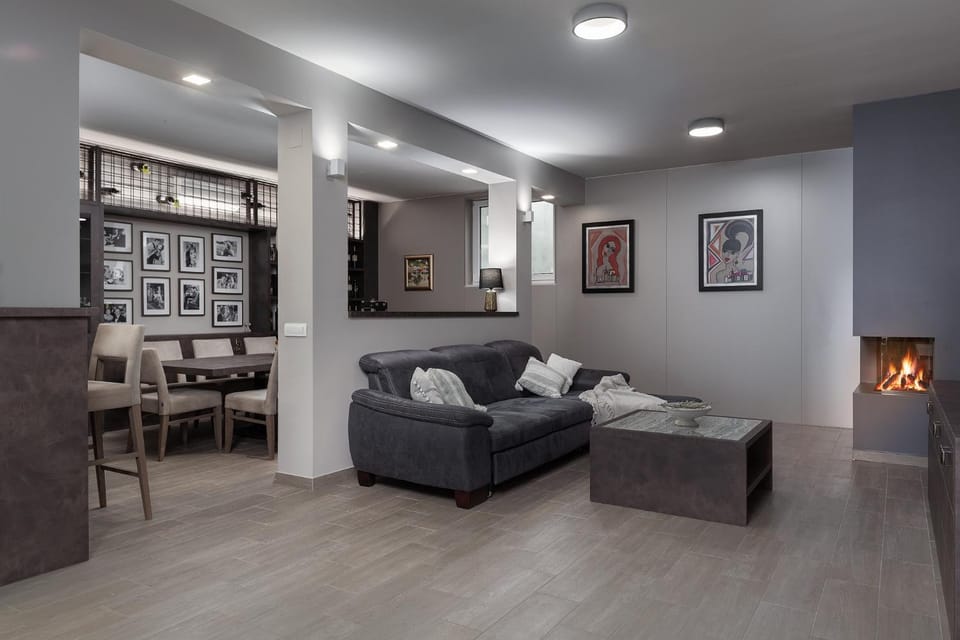 Lounge or bar