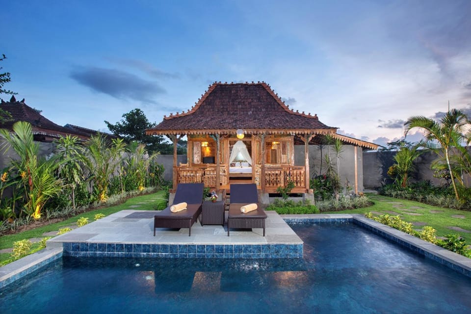 Balcony/Terrace, Bedroom, Pool view, Swimming pool, sunbed