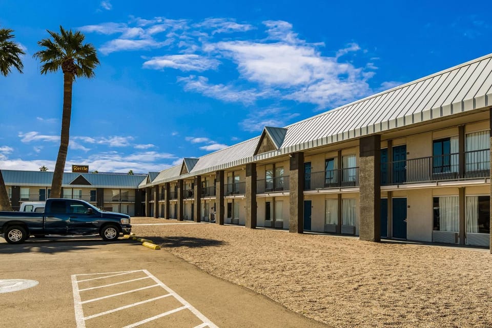 Property building, On site, Parking