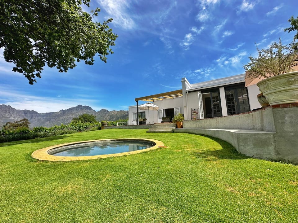 Camberley Wines - Luxury Accommodation Apartment in Cape Town
