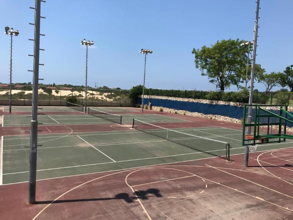 Tennis court