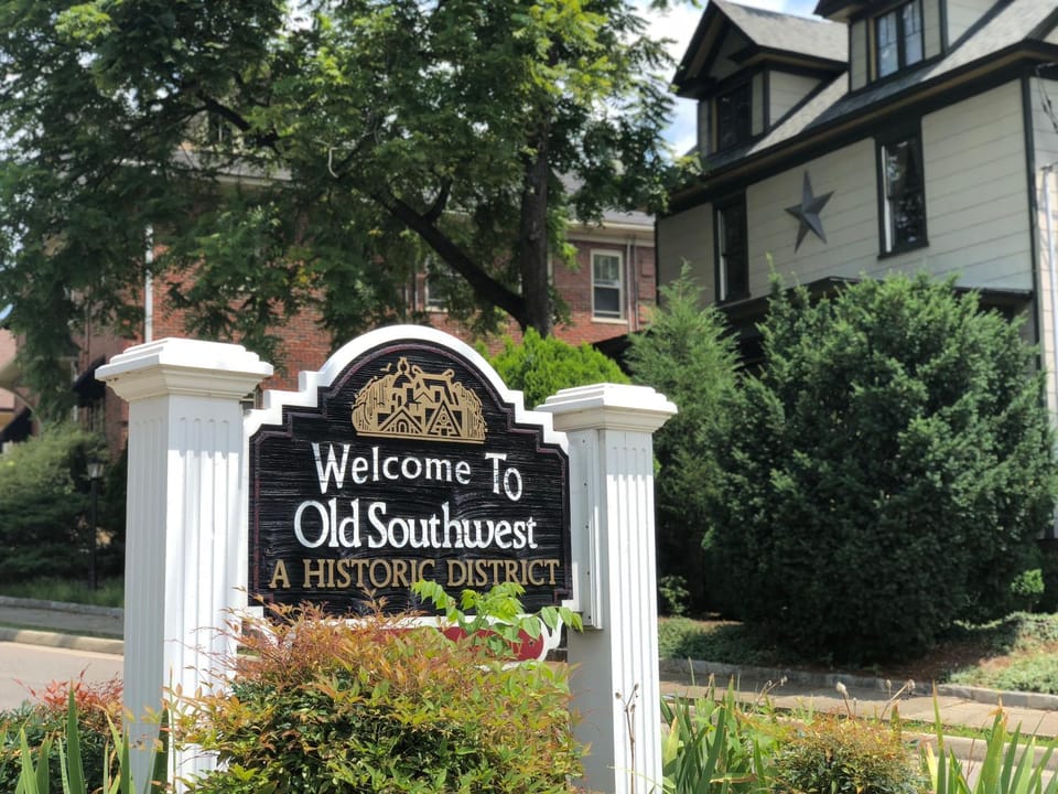 Text overlay, Street view