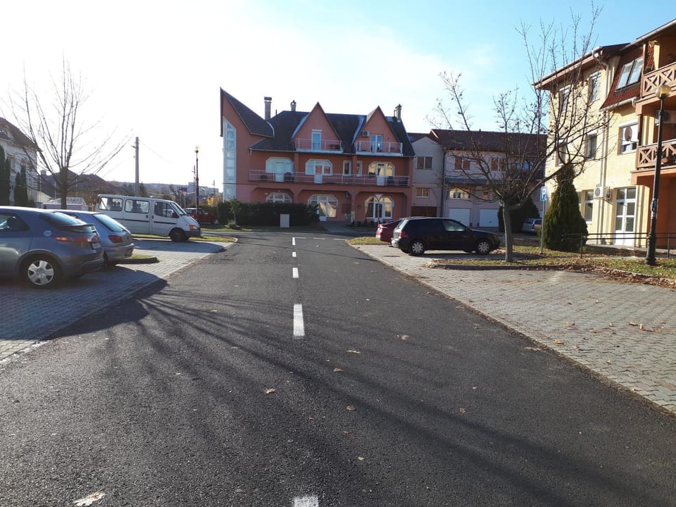 Property building, Off site, Street view