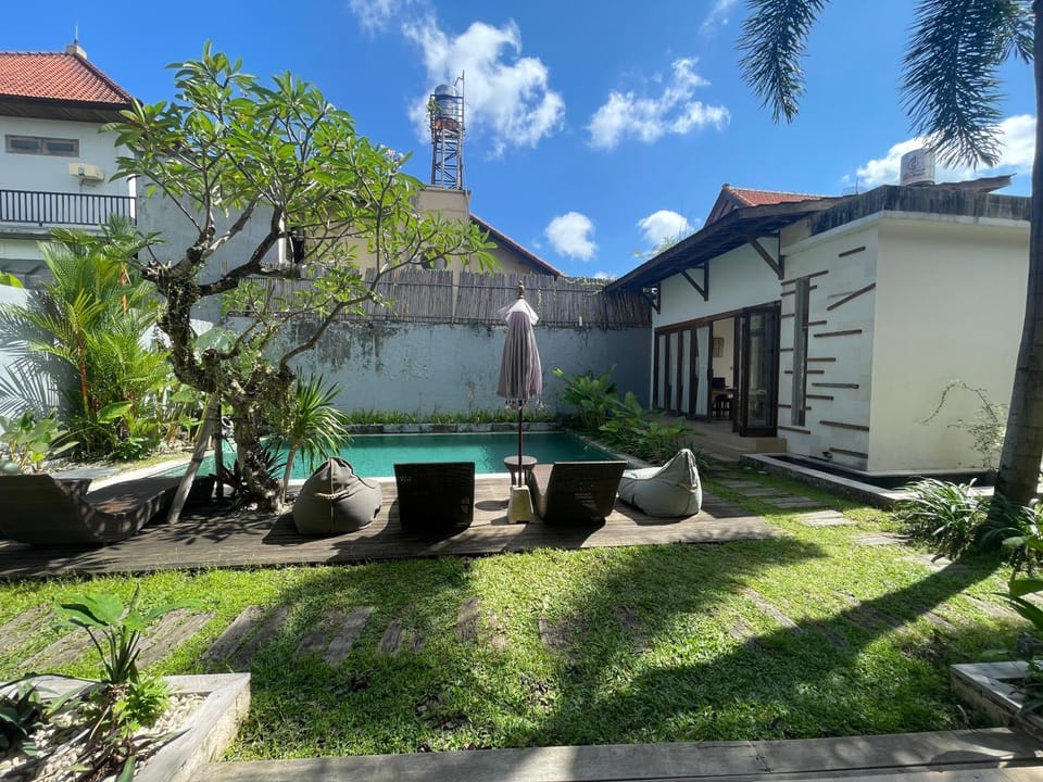 Balcony Living Apartment Apartment hotel in North Kuta