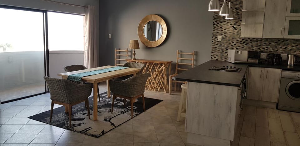 Balcony/Terrace, Kitchen or kitchenette, Dining area
