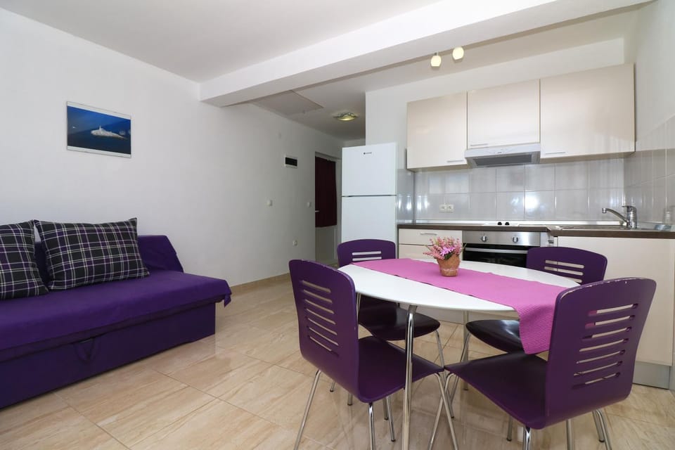 Apartments Slađana Apartment in Tisno