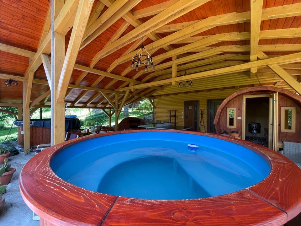 Pensiunea Hétvezér Panzió Bed and Breakfast in Romania