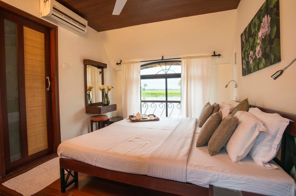 Bed, Bedroom, air conditioner